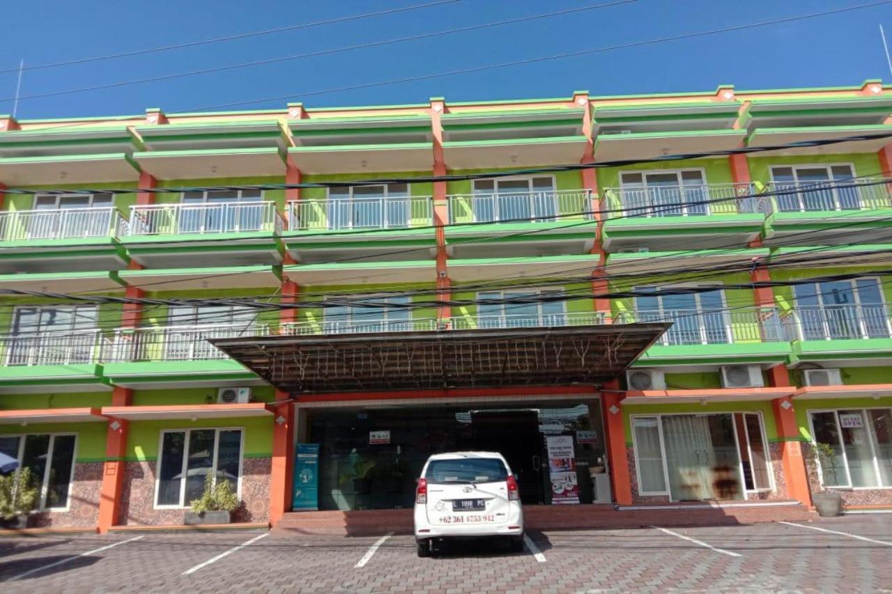 Oyo 90473 Gowin Hotel Kuta Lombok Exterior foto