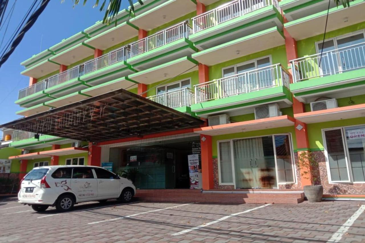 Oyo 90473 Gowin Hotel Kuta Lombok Exterior foto