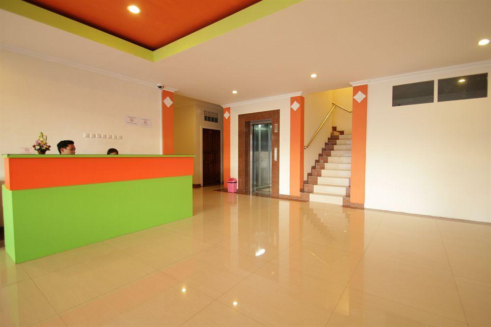 Oyo 90473 Gowin Hotel Kuta Lombok Exterior foto