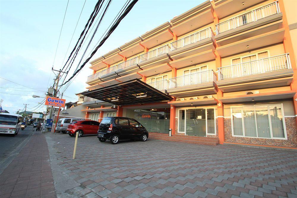 Oyo 90473 Gowin Hotel Kuta Lombok Exterior foto